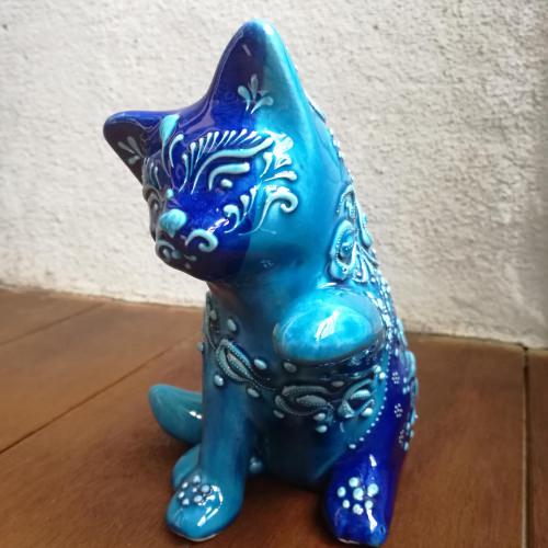 トルコ　キュタフヤの陶器猫　青招き猫（大）
