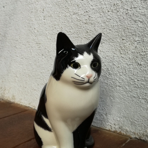Quail Ceramics社　貯金箱（黒白ハチワレ猫　Barney）