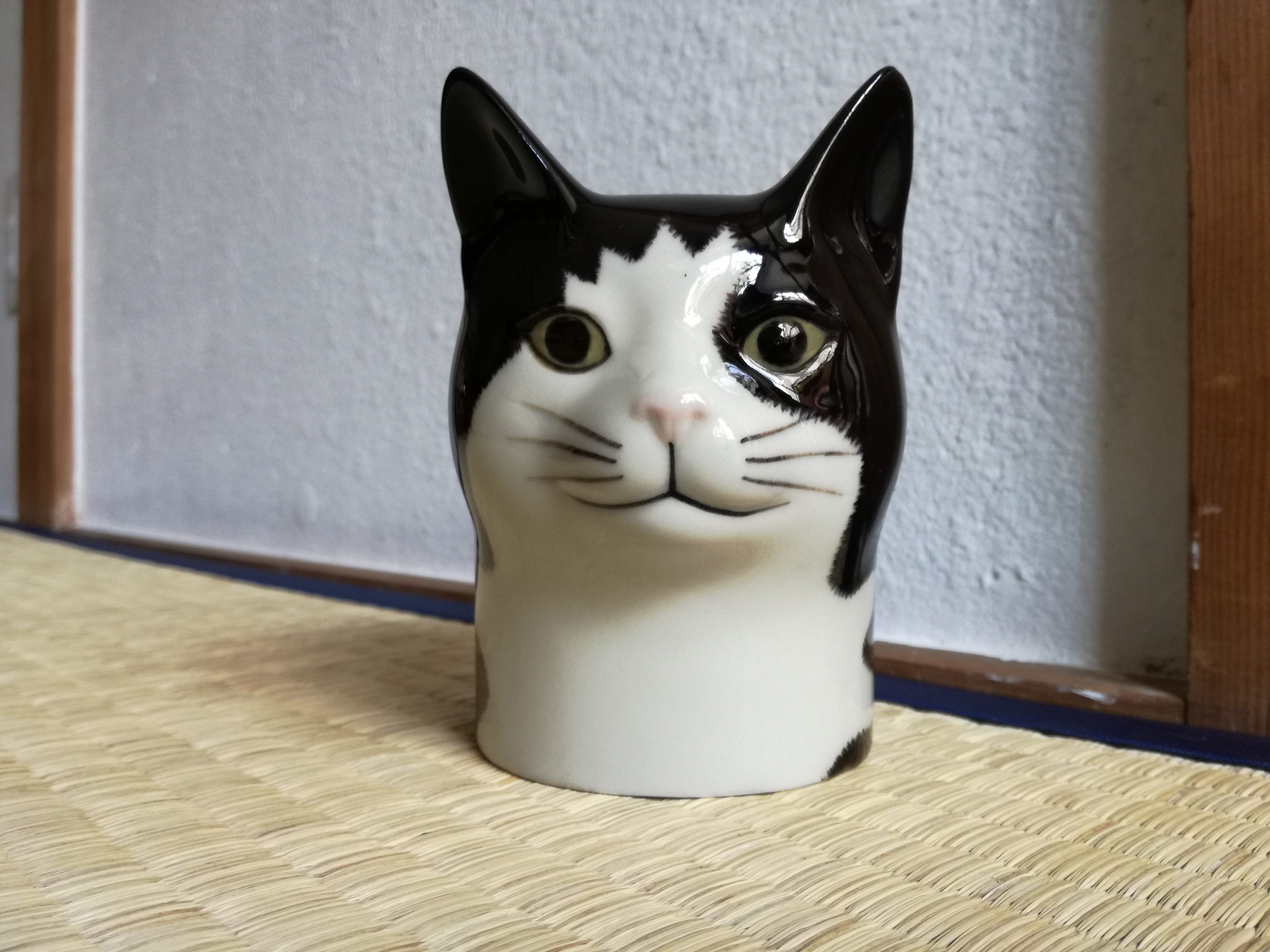 Quail Ceramics社 ペン立て（白黒ハチワレ猫 Barney） | 猫本専門書店 ...