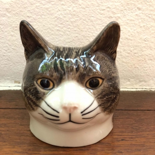 陶磁器たち | 猫本専門書店 書肆 吾輩堂