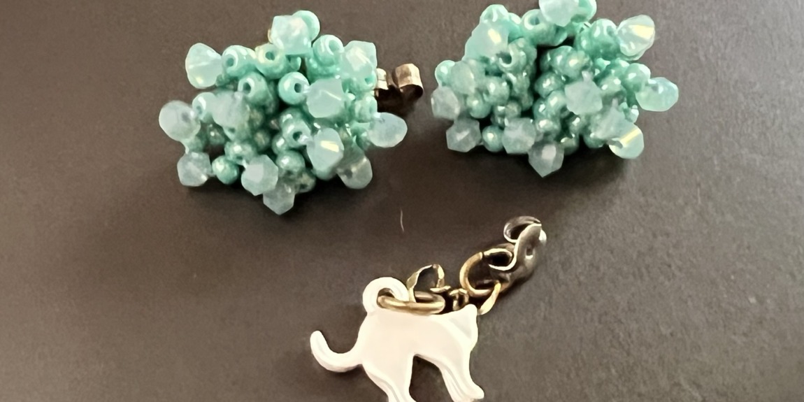 Airisさん　猫ピアス新作入荷