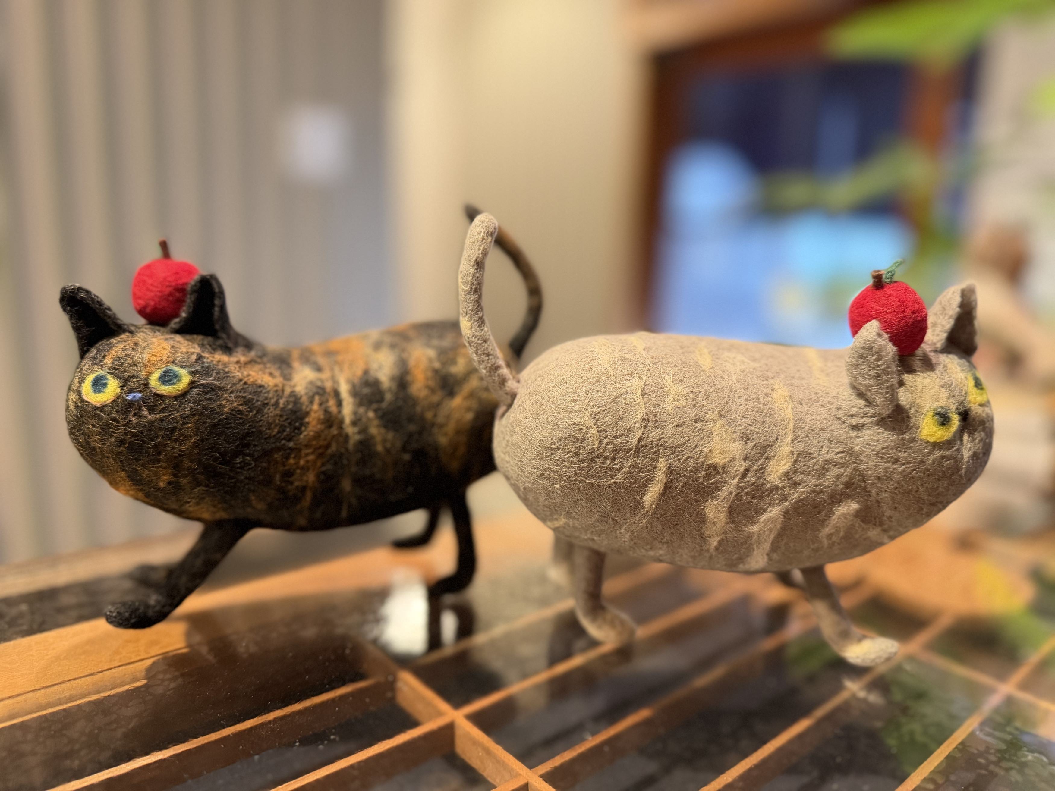うりぼうや作品 ねこの小物入れ（マグネット小物2点付き） | 猫本専門