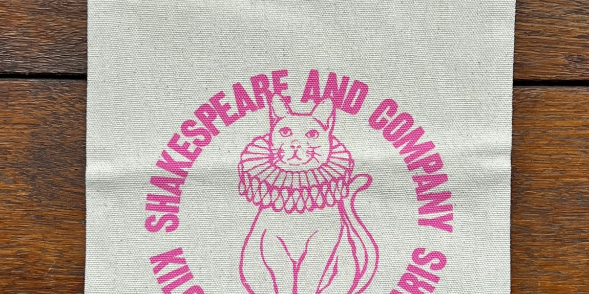 シェイクスピア＆カンパニーの猫巾着