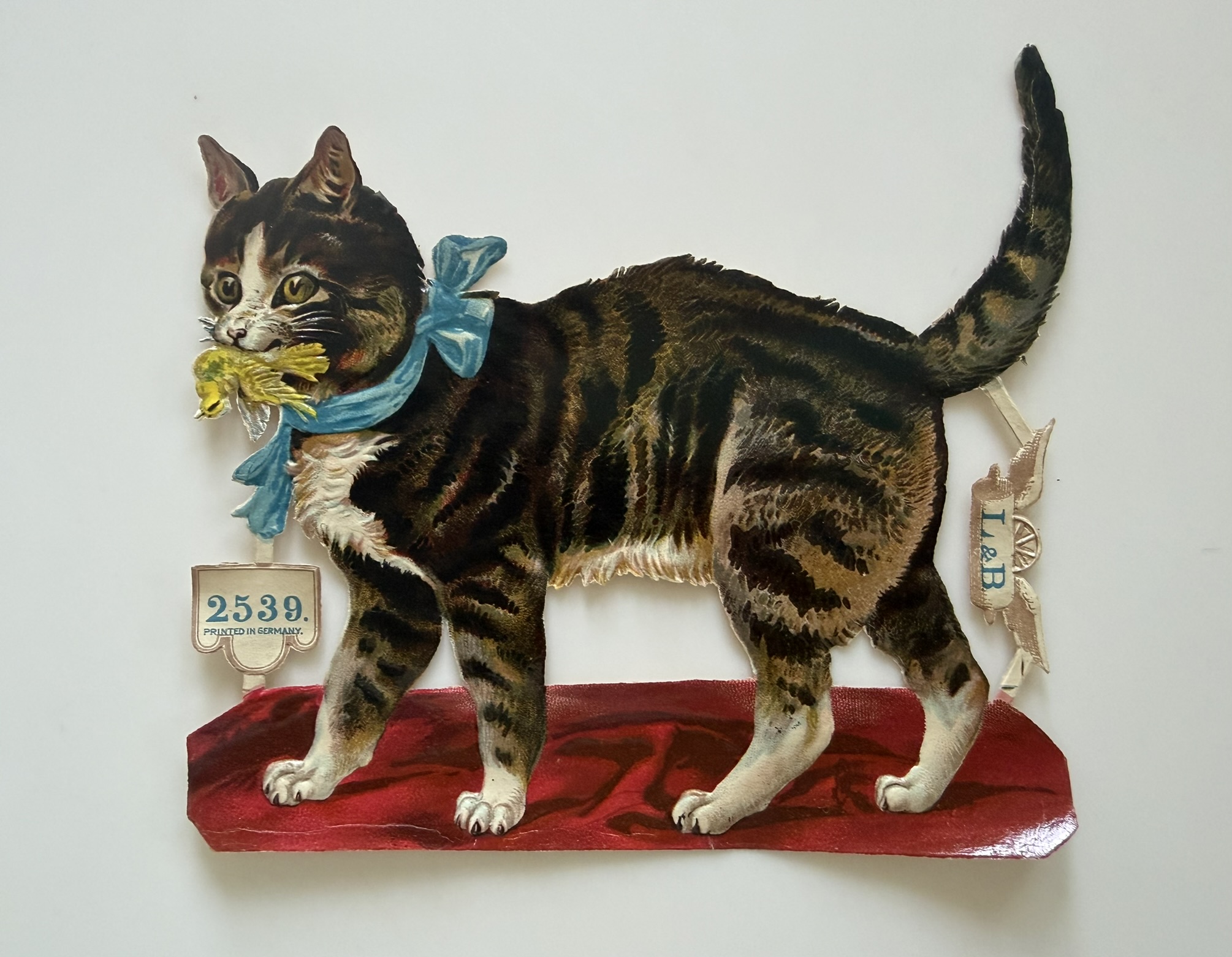 chie様お取り置きですＮｏ．144 ハート クローバー 黒猫 苺 ペンダント アンティーク ドイツL&B社 クロモ「猫と小鳥」 | 猫本専門書店 書肆 吾輩堂